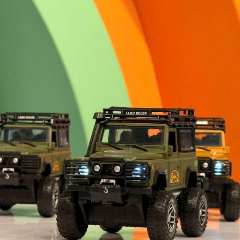 سيارة حديد لاندروفر